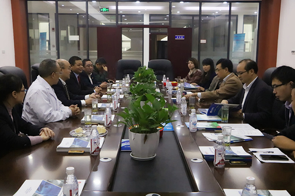 什邡市委常委副市長李先輝、四川省經信委、德陽市經信委、什邡市經信局等領